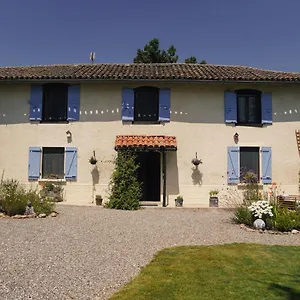 https://michouat-chambre-dhotes.midi-pyreneeshotels.com