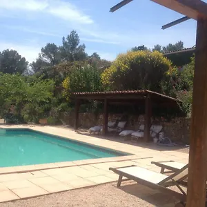 https://le-mas-des-romarins.fr-provencehotel.com